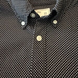 Men’s xs Abercrombie and Fitch dress shirt, worn once.